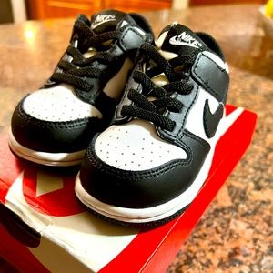 Dunk black and white toddler 7c